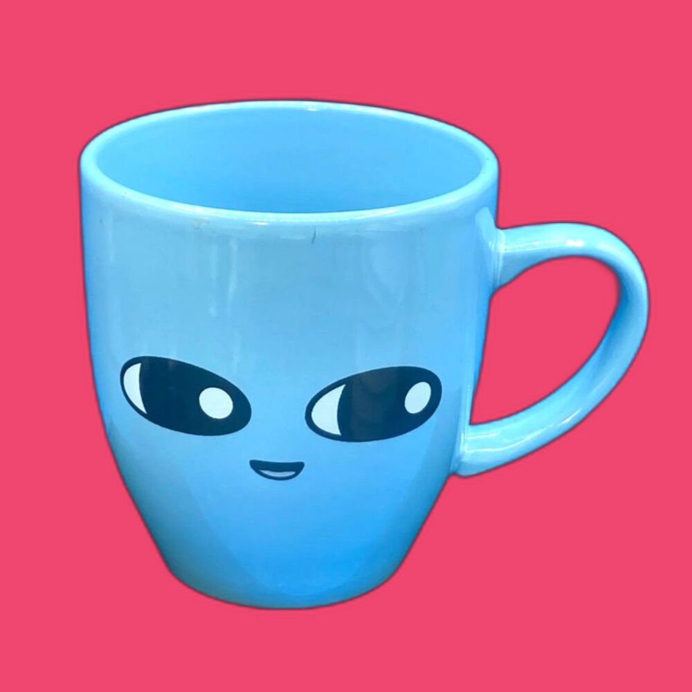 Strange Planet Comic 16 oz Nathan Pyle 2020 Blue coffee mug face eyes ceramic